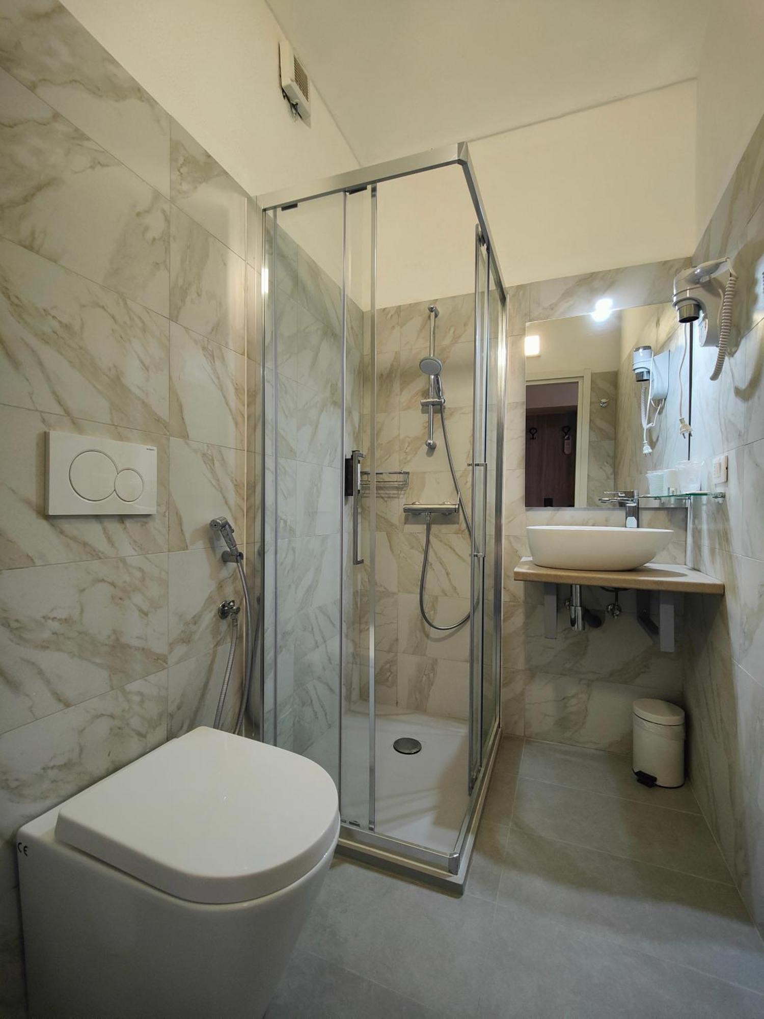 Hotel Romano Turin Bagian luar foto